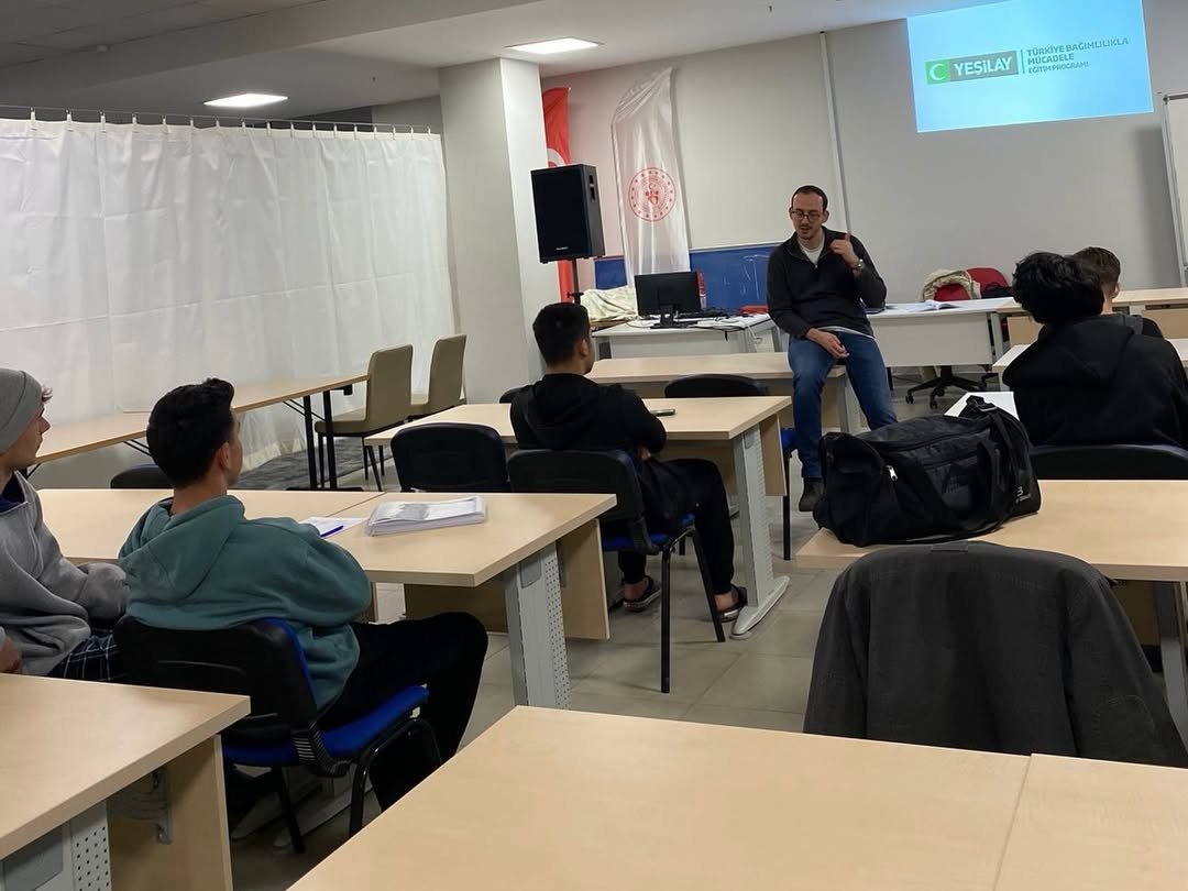 🛡️ Bağımlılıklara Karşı Bilinçleniyoruz🌍 Bugünün Bilinçli Genci, Yarının Umuduyurt Müdürlüğümü (7)