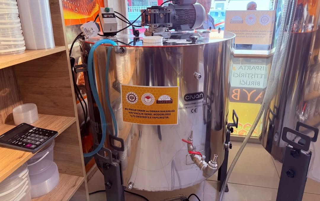 ⭐ Isparta Arıcılığında Yeni Dönem İnvert Şurup Üretimi Başladı 🐝🌿İl Tarım Ve Orman Müdürlüğü (1)