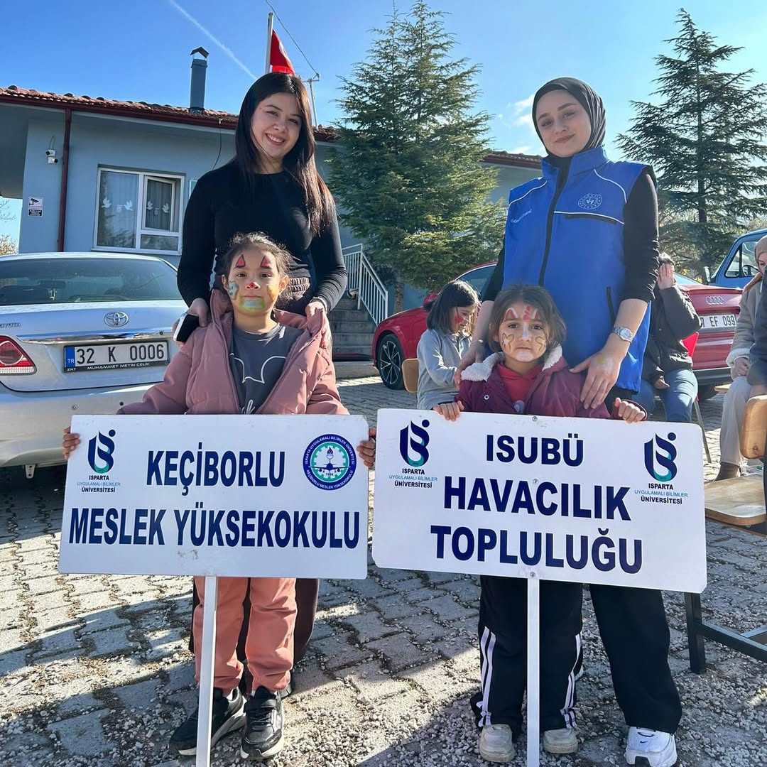 Köprü Nesiller Uçan Hayaller Projesi Kapsamında Köy Okulundaki Öğrencilerle Bir Araya Geldiğimiz (7)