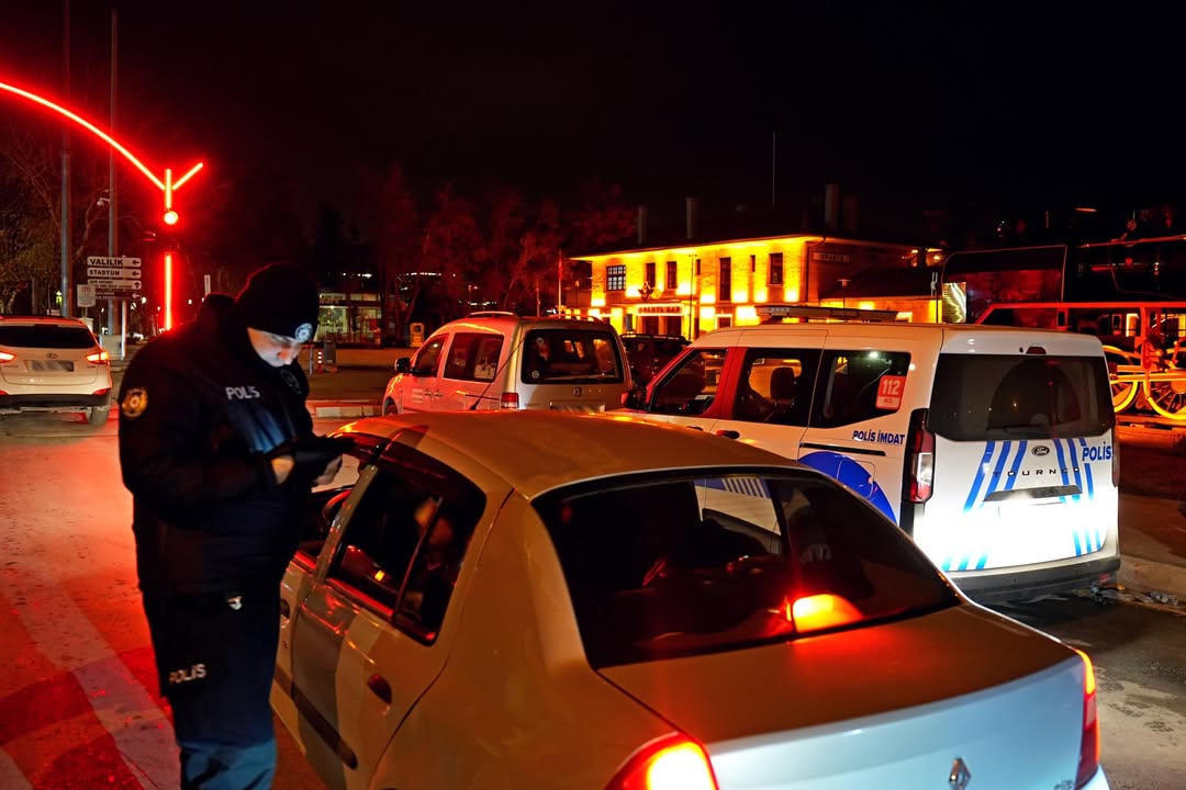 🚨 Şok Uygulama 🚨🗓 26.12.2025 Tarihinde 10 00–23 30 Saatleri Arasında;📍 İpek Mobilya Kavşağı, (3)