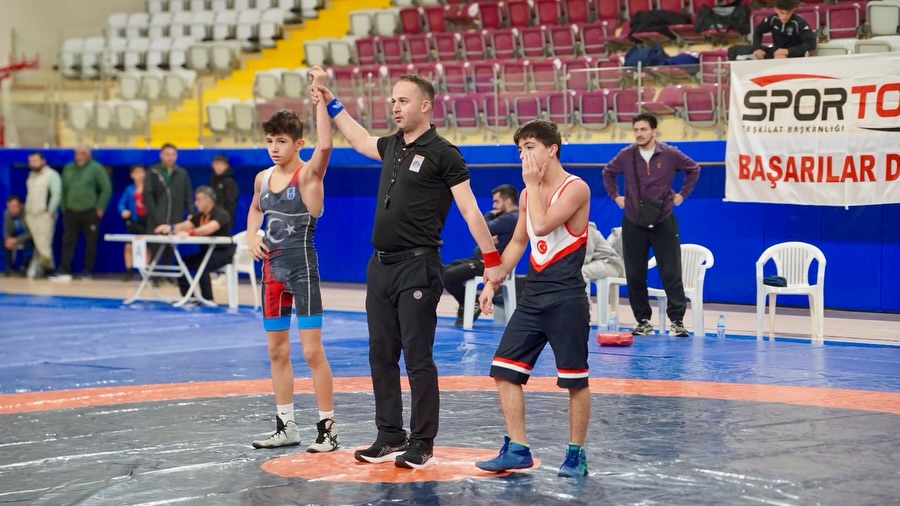 🤼 ♂️ 2025–2026 Sezonu U17 Serbest Ve Grekoromen Güreş Grup Müsabakaları Başladı.2025–2026 Sezon (1)