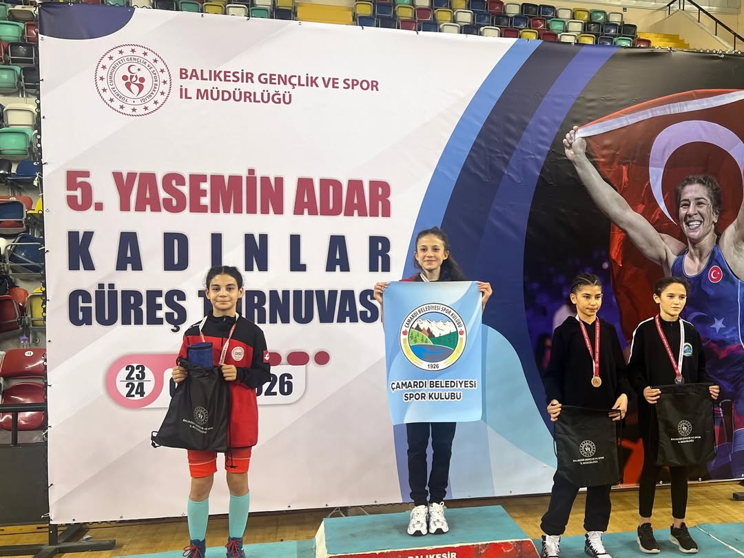 🥇 5. Yasemin Adar Kadınlar Güreş Turnuvasıbalıkesir’de Düzenlenen 5. Yasemin Adar Kadınlar Güre (2)