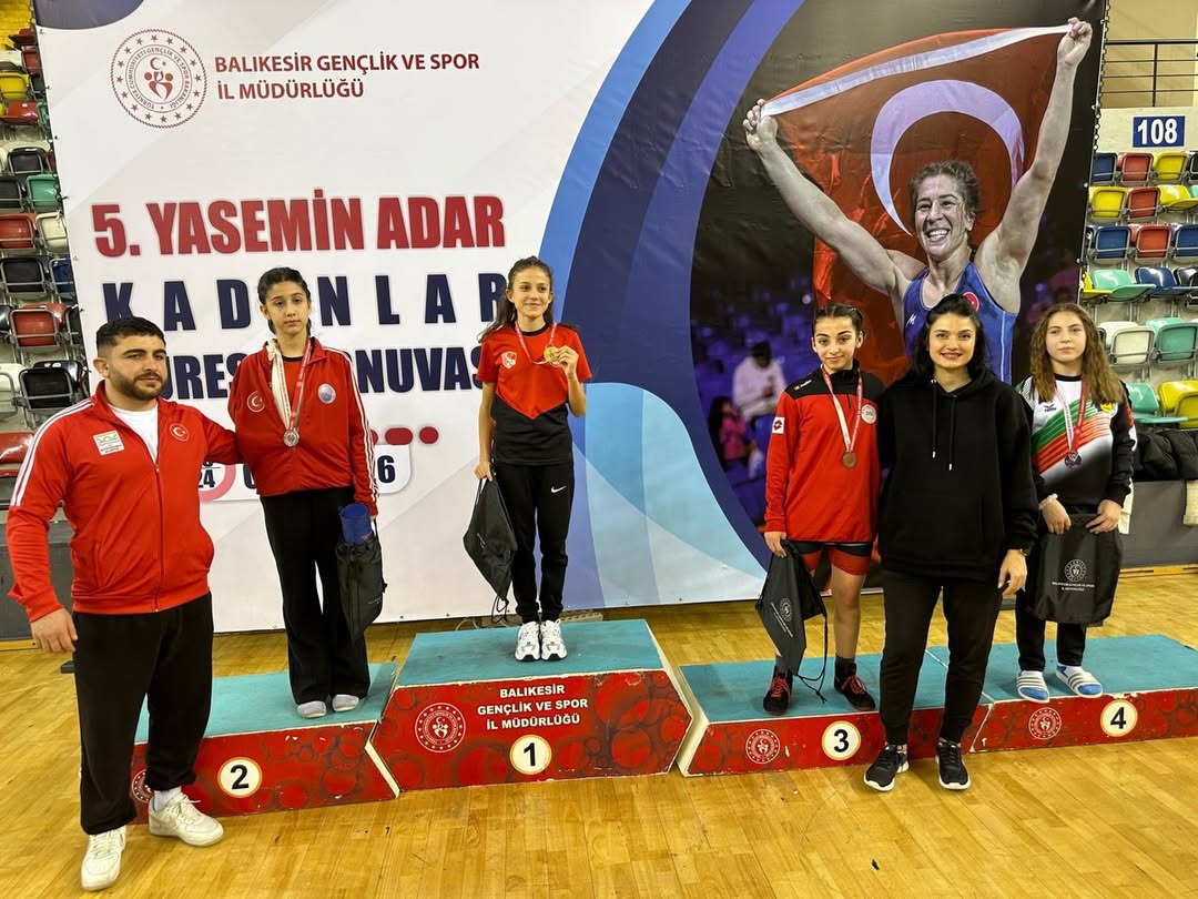 🥇 5. Yasemin Adar Kadınlar Güreş Turnuvasıbalıkesir’de Düzenlenen 5. Yasemin Adar Kadınlar Güre