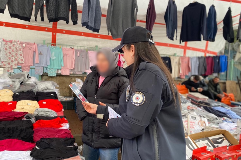 🚨 Bi̇lgi̇lendi̇rme Faali̇yeti̇ 🚨İlçelerimizde Pazar Yerleri Ve Halkın Yoğun Olarak Bulunduğu Alanla