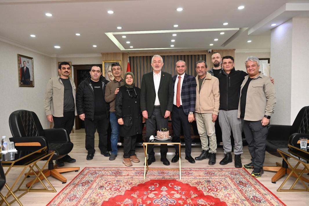 Isparta Gazeteciler Cemiyet Başkanı Sayın Mustafa Baş Ve Değerli Basın Mensuplarımıza Nazik Ziya (1)