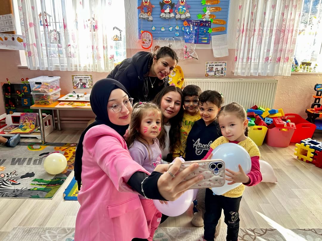 Snap Insta.to 608773499 18308825263270693 863443375448877133 N