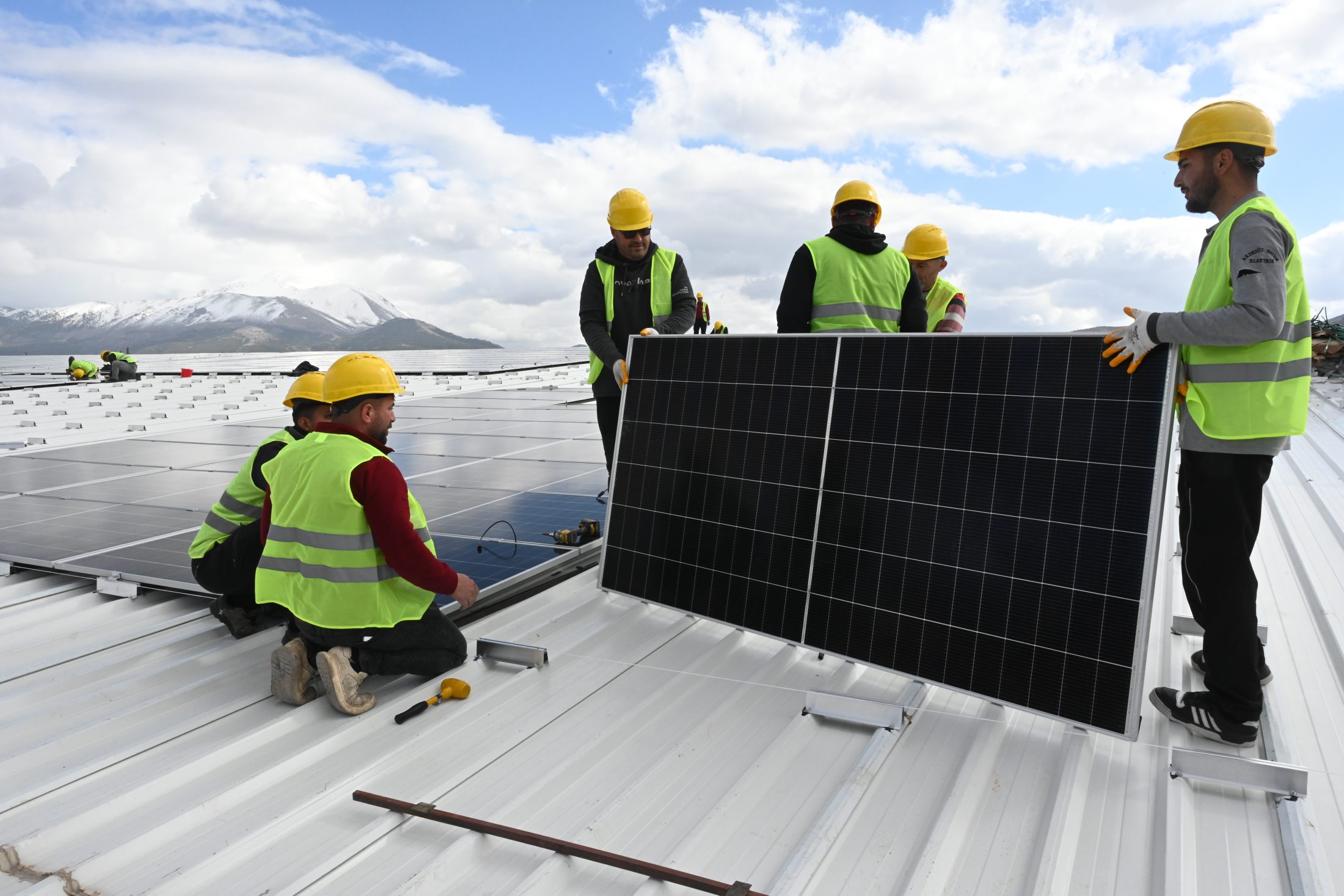 08 02 2026 Baskan Davraz Kapali Pazar Alani Ges Kurulum Inceleme (5)