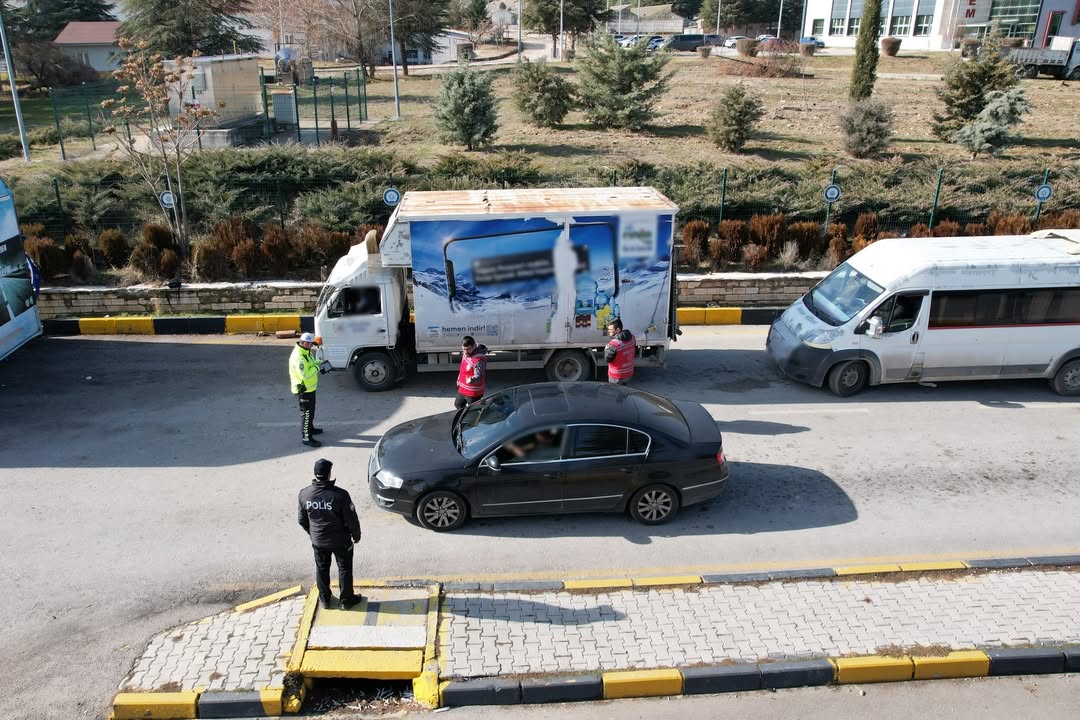 🗓 14.02.2026 – 15.02.2026 Tarihleri Arasında ⏰ 09 00 – 03 30 Saatleri Arasında📍 Sdü Kavşağı 📍 (3)