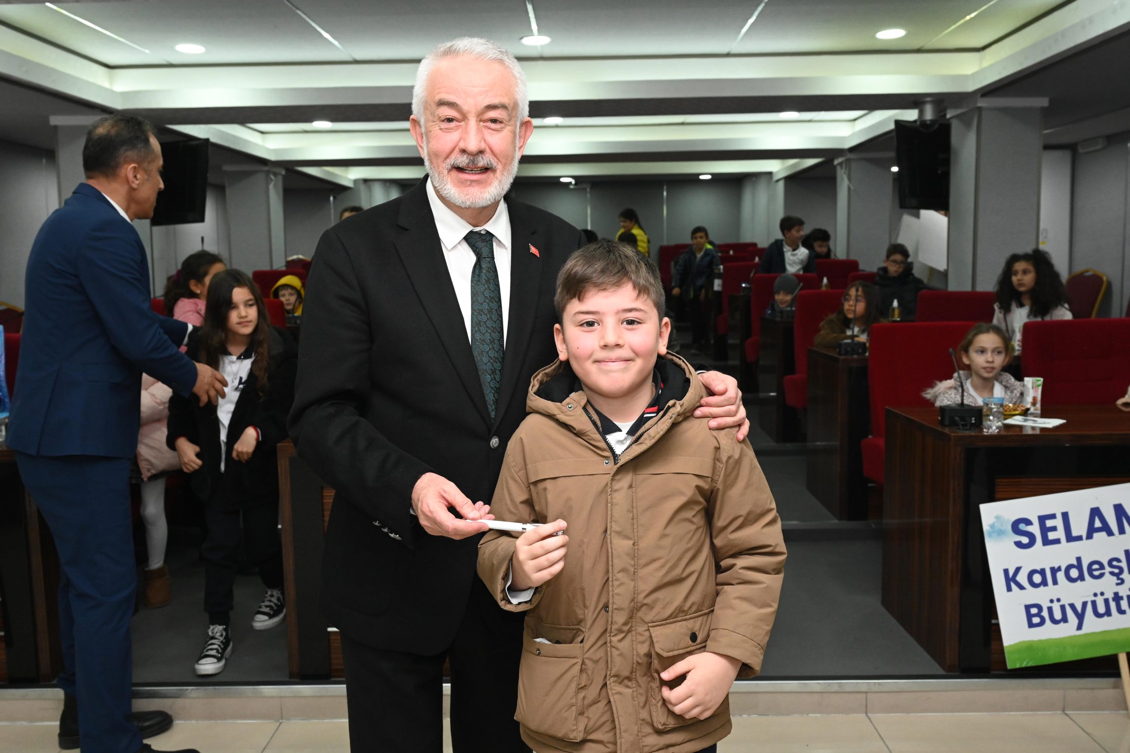 20 02 2026 Yilmaz Sener Ilkokulu 3A Sinifi Baskan Ziyaret (9)