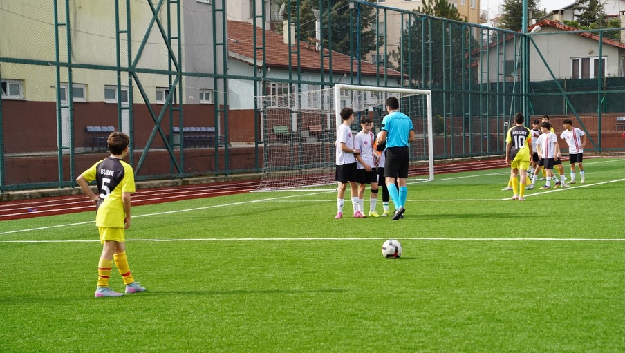 ⚽ 2025–2026 Okul Sporları Yıldız Erkekler Futbol İl Birinciliği Sona Erdidereceye Giren Okullar (5)