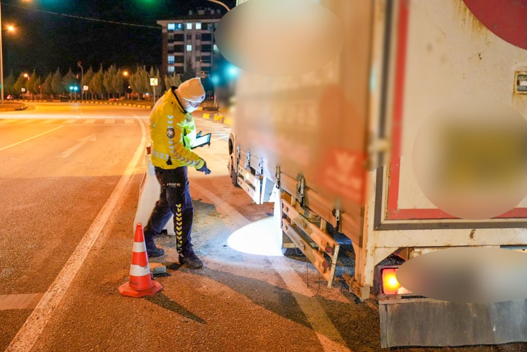 🗓 31 01.02.2026 Tarihinde, ⏰ 10 30 – 07 00 Saatleri Arasında;📍 Sdü Kavşağı,📍 Sav Kavşağı,📍 G (2)