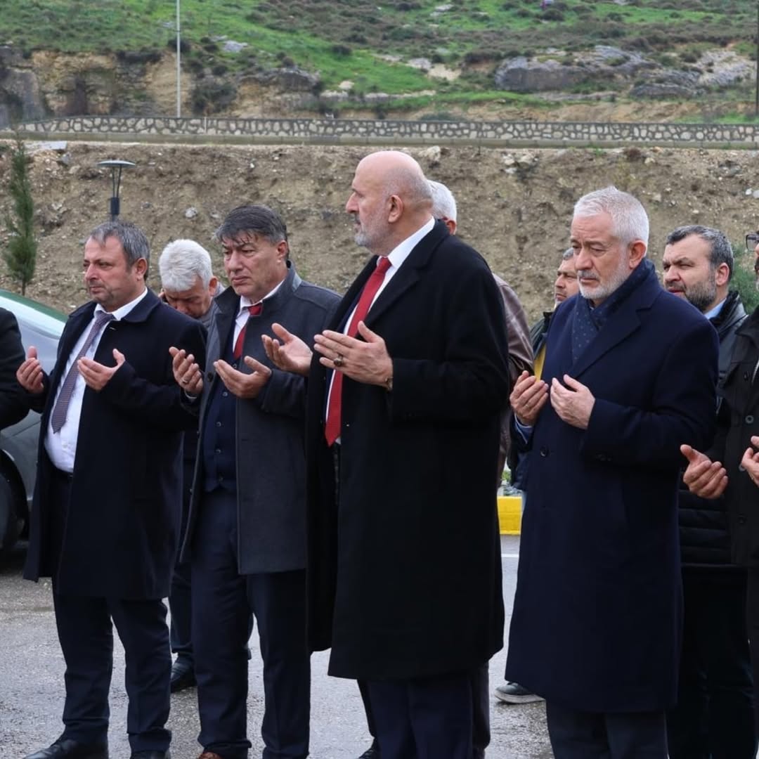 Hatay’da Depremzede Vatandaşlarımıza Yönelik Gerçekleştirilen Dayanışma Programına Katıldık.türk (15)
