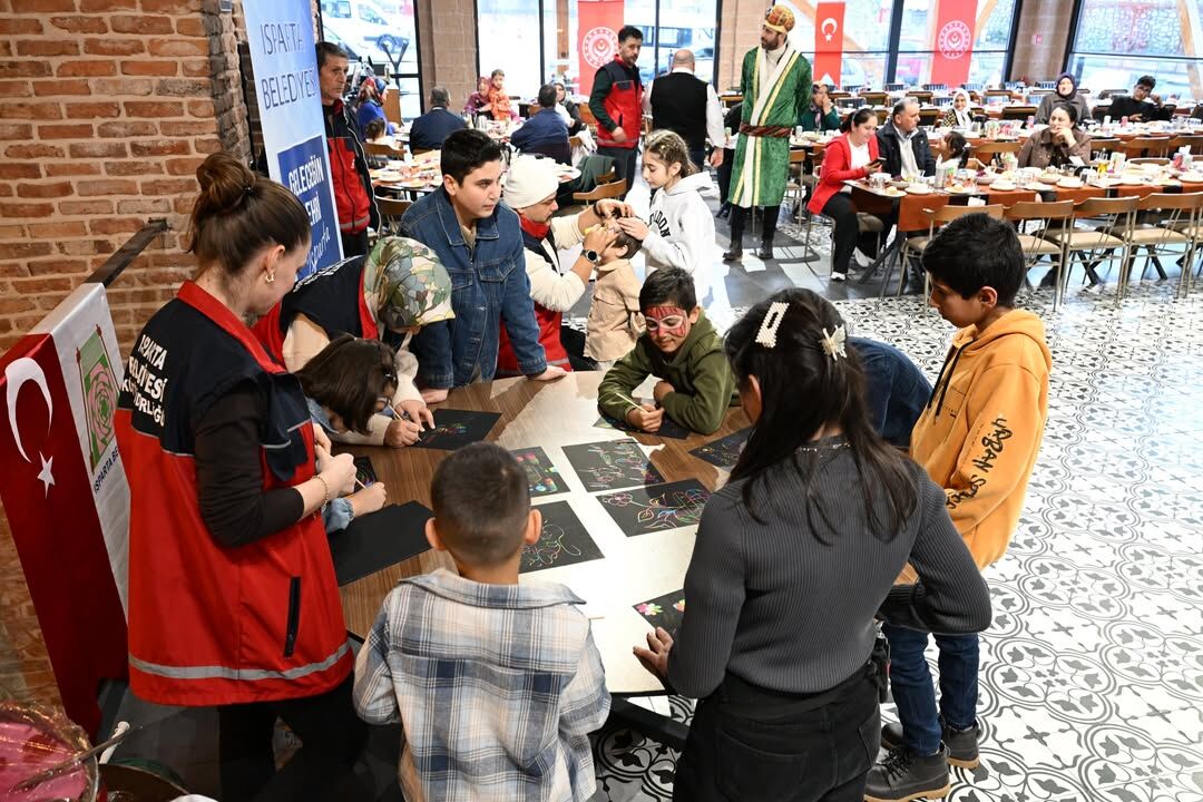 Koruyucu Ailelerimiz Ve Güzel Evlatlarımızla Iftar Sofrasında Bir Araya Gelmenin Huzurunu Yaşadı (4)