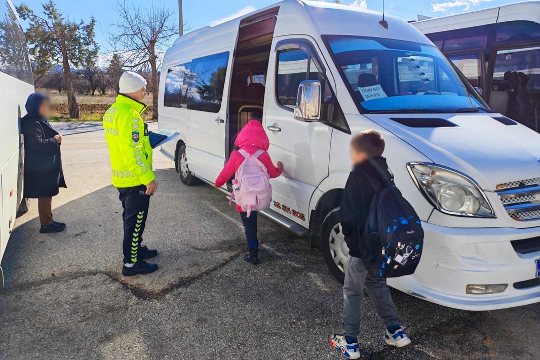 🚔 Okul Çevreleri̇ Deneti̇mleri̇ 📸 İl Merkezi, Gönen, Keçiborlu, Yenişarbademli 📅 06.02.2026 Tari (1)