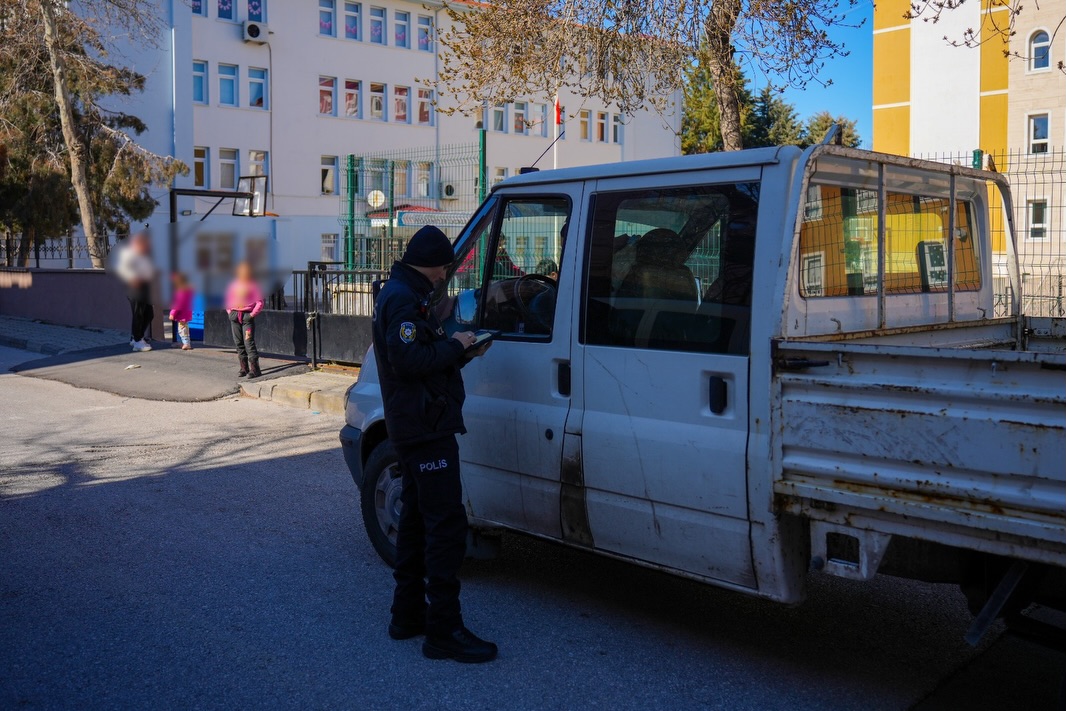 🚔 Okul Çevreleri̇nde Güvenli̇k Uygulamasi 🚔📷 İl Merkezi, Eğirdir, Yalvaç, Aksu🗓️ 19.02.2026 Ta (3)