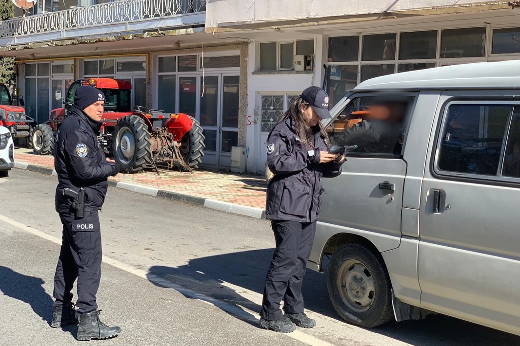 🚔 Okul Önleri̇ Ve Asayi̇ş Uygulamasi 🚔📷 İl Merkezi, Gelendost,Atabey🗓️ 20.02.2026 Günü Il Merk (1)