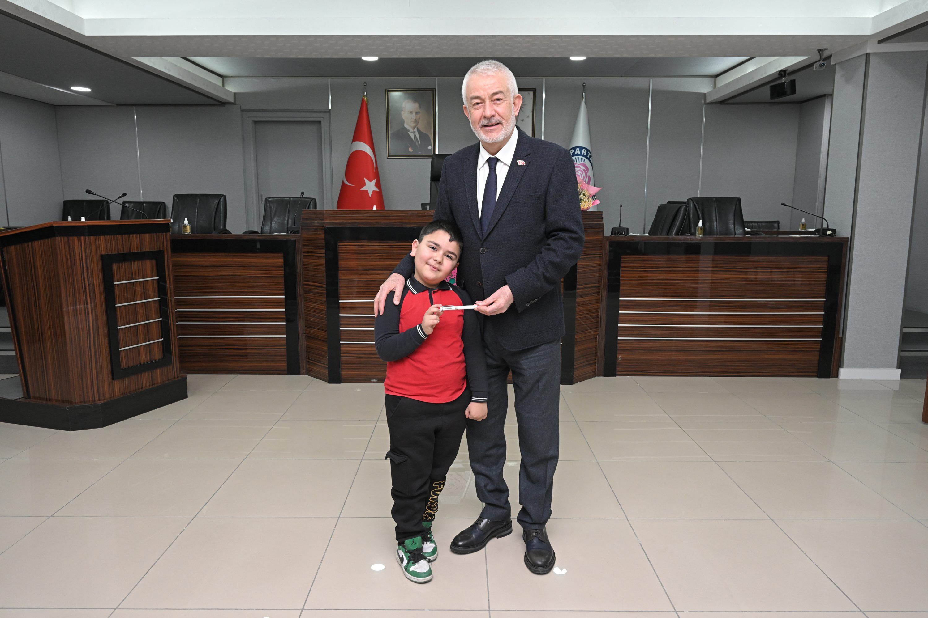 04 03 2026 Sehit Hasan Huseyin Gul Ilkokulu 2B Sınıfı Baskana Ziyaret (7)