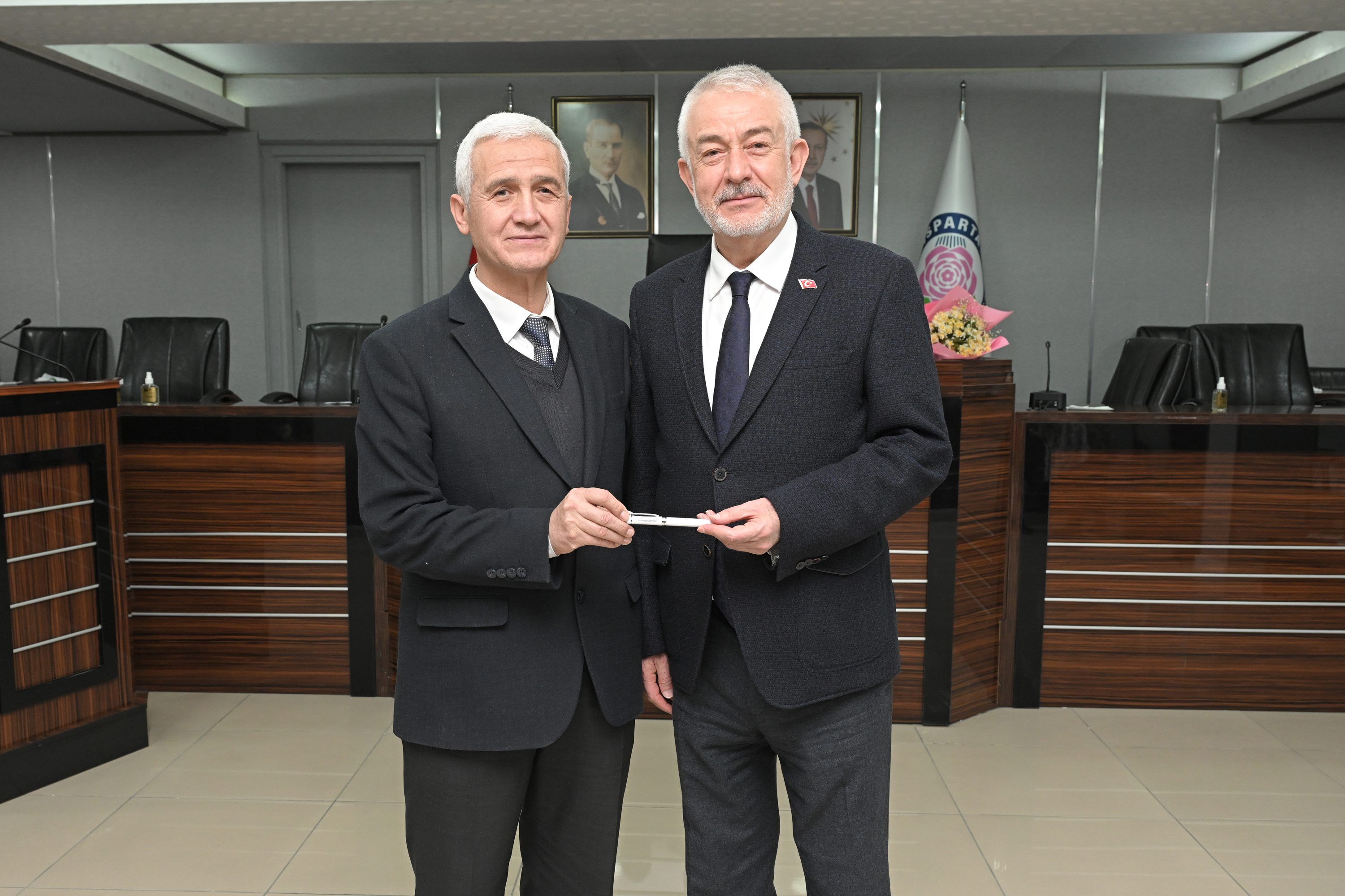 04 03 2026 Sehit Hasan Huseyin Gul Ilkokulu 2B Sınıfı Baskana Ziyaret (9) (1)