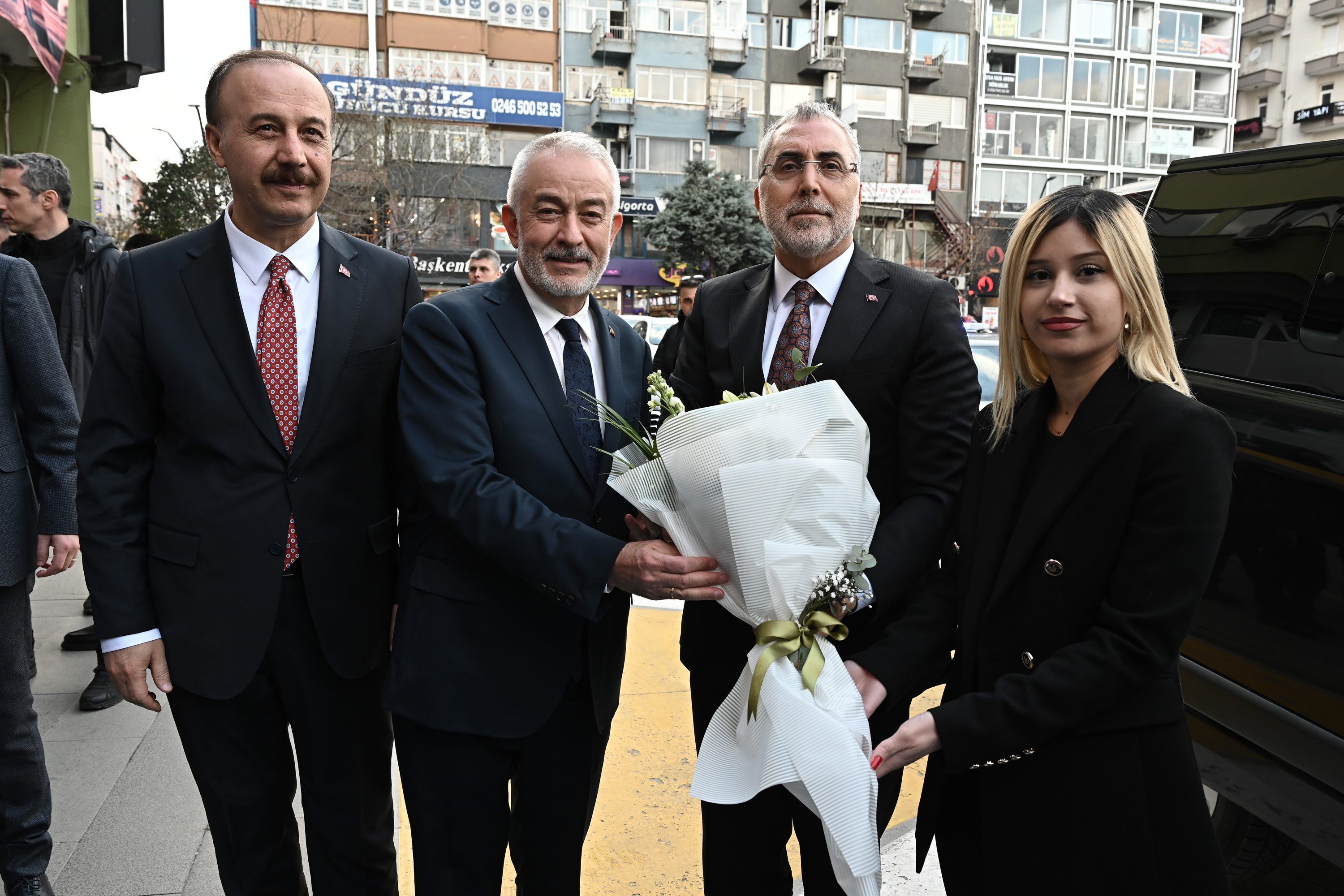 06 03 2026 Calisma Ve Sosyal Guvenlik Bakani Vefat Isikhan Baskan Ziyaret (3)