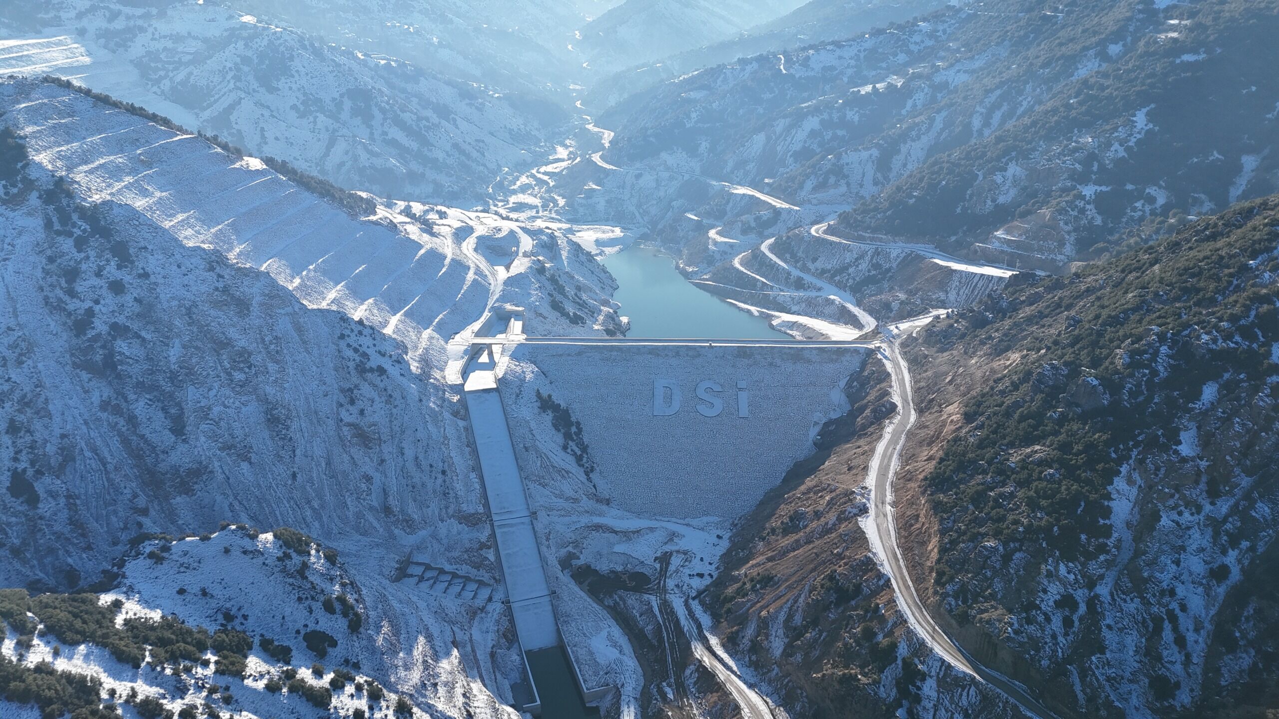 0E557C2B B226 42F3 Adc0 E7E77F5Fc013