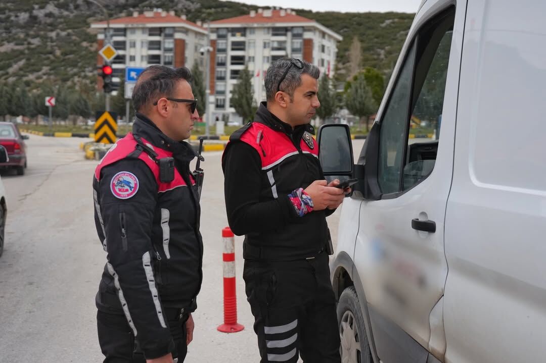 🗓 14 15.03.2026 Tarihlerinde 09 30–01.30 Saatleri Arasında;📍Sdü Kavşağı📍Bozanönü Caddesi📍Göl (1)