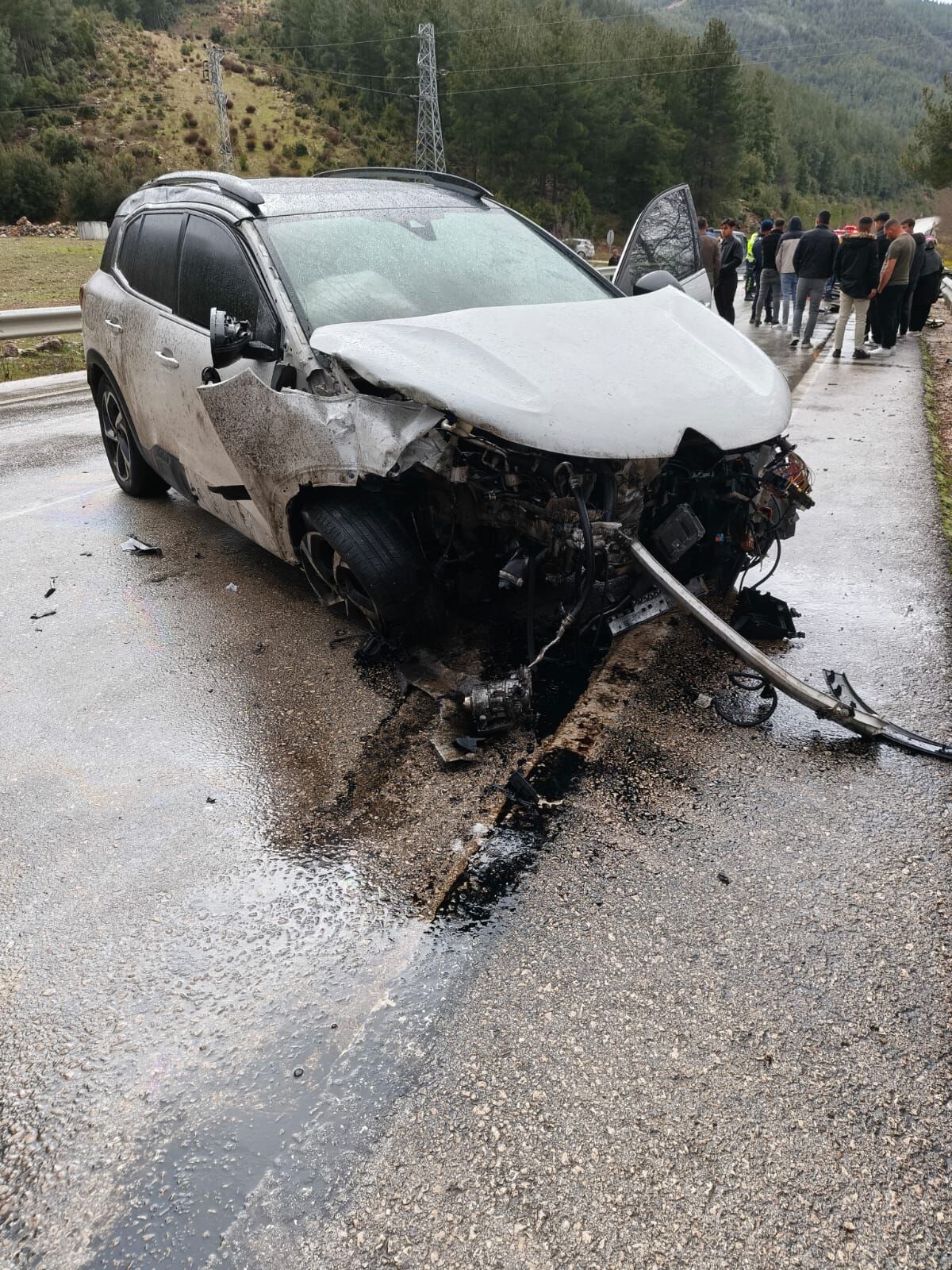 801D1393 8089 4E57 A749 C2618F3B24Ff