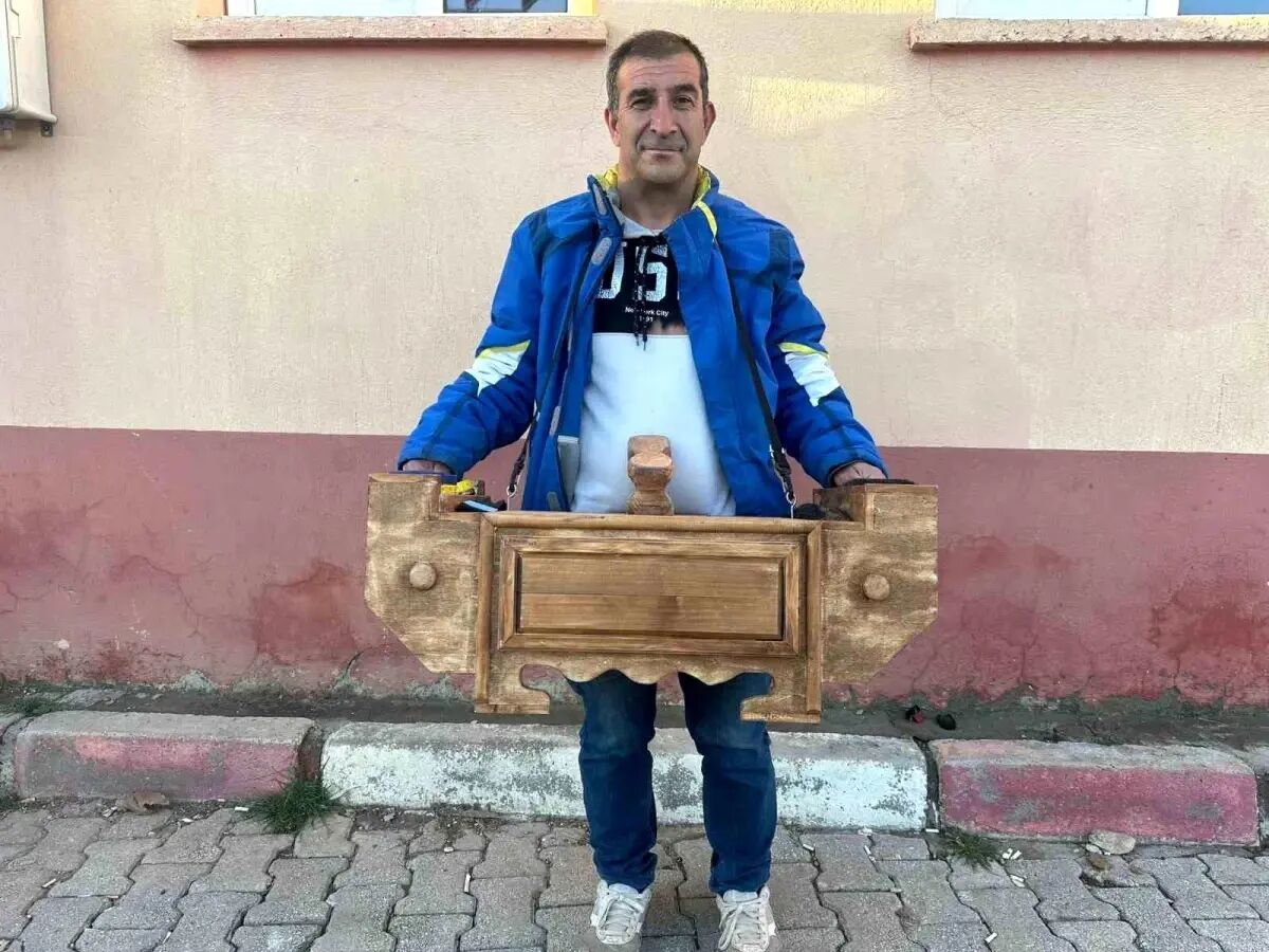 Baskan Basdegirmen Kirilan Boya