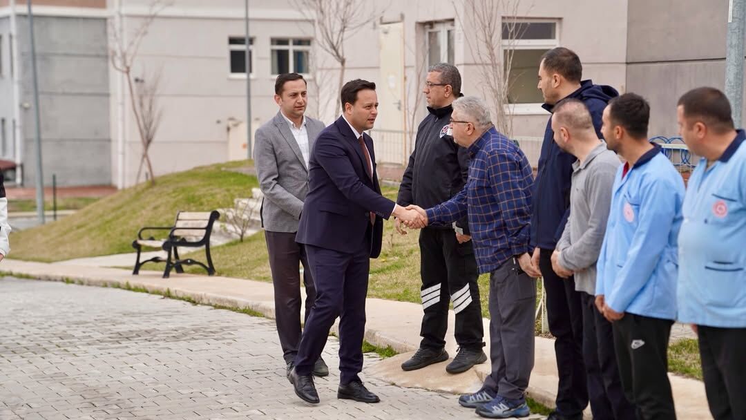 Bayramlaşma Programıi̇l Müdürümüz Murat Çağrı Kaya, Bayramlaşma Ziyaretleri Kapsamında Merkez Yur (4)