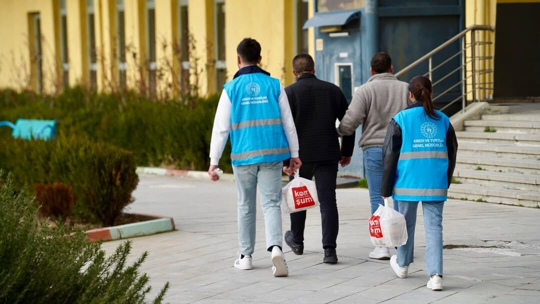 Bir Kapı Çaldık, Bir Gönle Dokunduk 🤍Komşum Projesi Ile Uluborlu Yurdumuzda Kalan Gençlerimiz, (7)