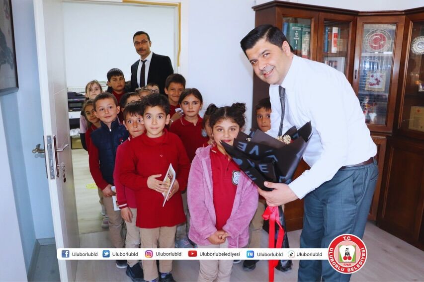 Bugün Ali Orhan Kirişoğlu İlkokulu 2 A Sınıfı Öğrencilerimiz, Okul Müdürü Fatma Yücedağ Ve Öğret (1)-1