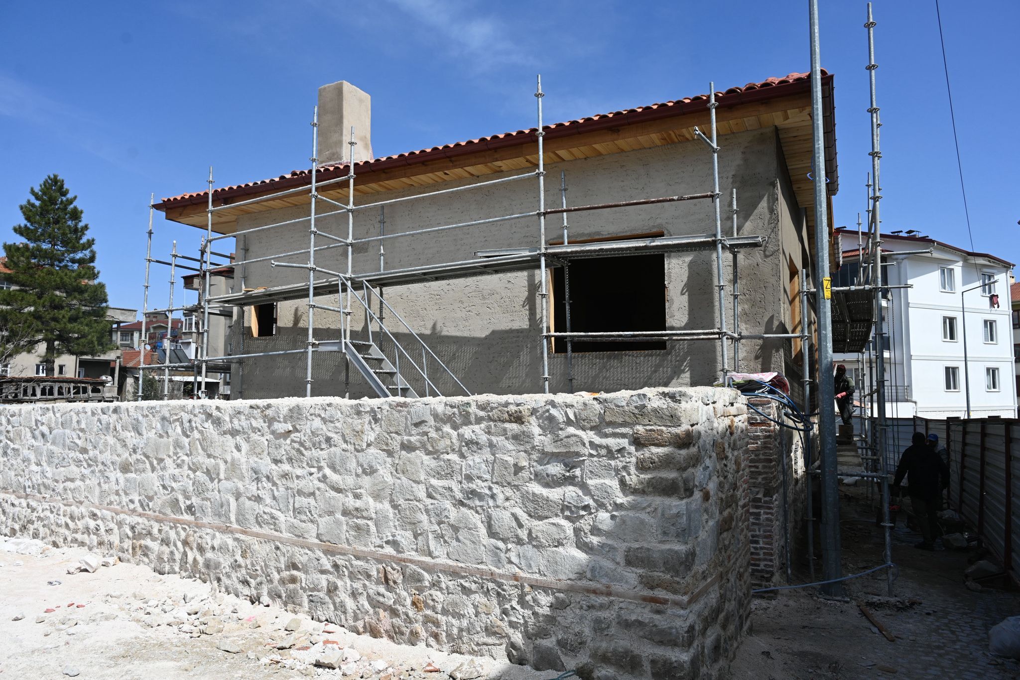 Damgacı Sokak Beyaz Ev (4)