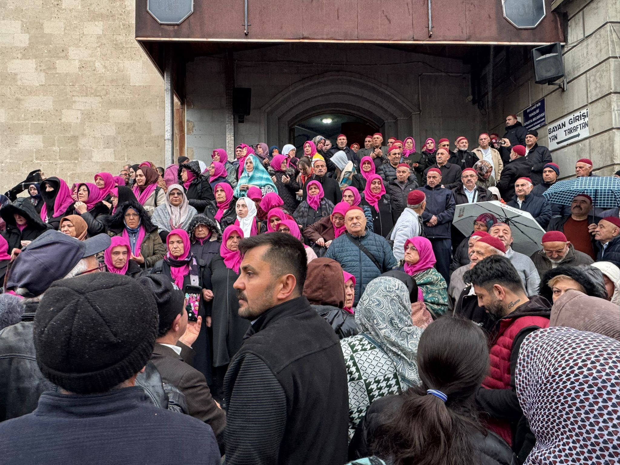 Ea3034F4 F261 42E6 9Adf 14C1F6903E49