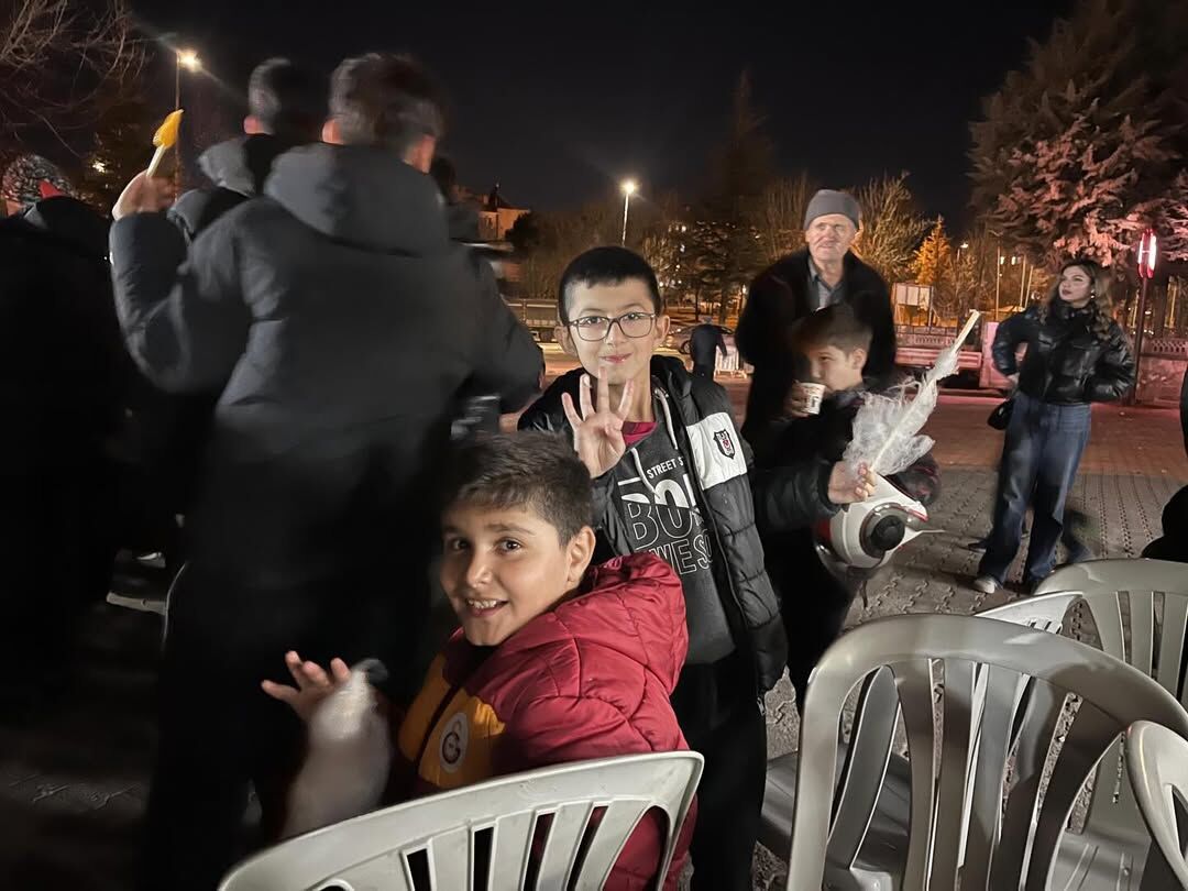 Gönül Çalab’ın Tahtı,Çalap Gönüle Baktı.seçimden Seçime Değil,Günden Güne,Gönülden Gönüle…Batıke (8)