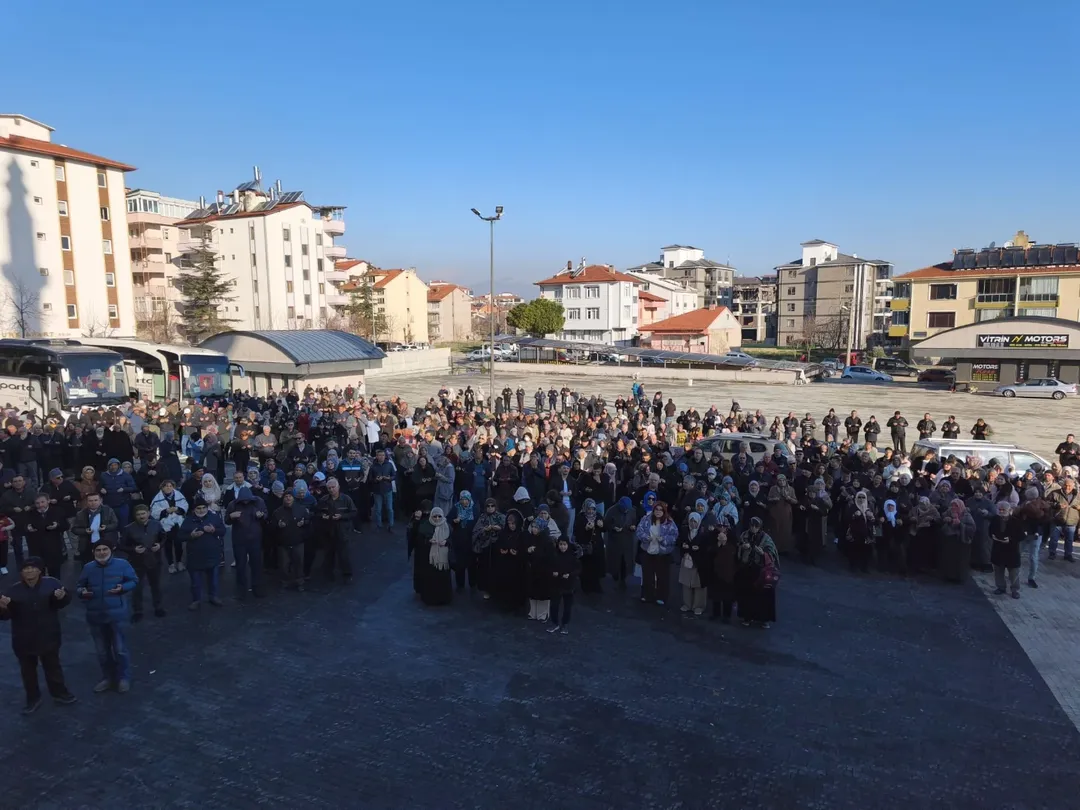 Ispartada Şevval Ayının Son Umre Kafilesi Dualarla Uğurlandıisparta Müftülüğü Umre Organizasyo (2)