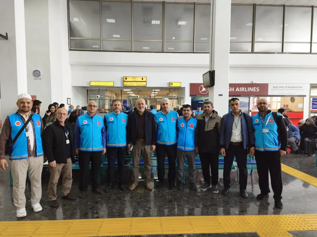 Ispartada Şevval Ayının Son Umre Kafilesi Dualarla Uğurlandıisparta Müftülüğü Umre Organizasyo (4)