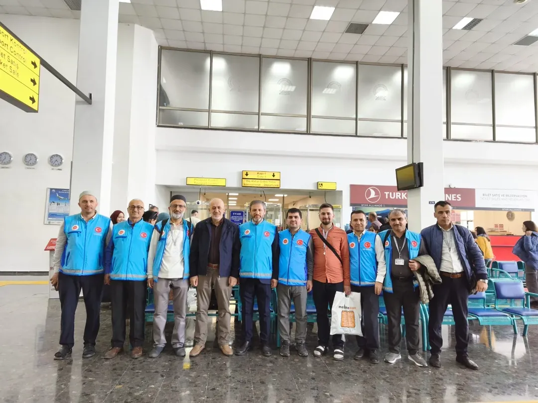 Ispartada Şevval Ayının Son Umre Kafilesi Dualarla Uğurlandıisparta Müftülüğü Umre Organizasyo (5)