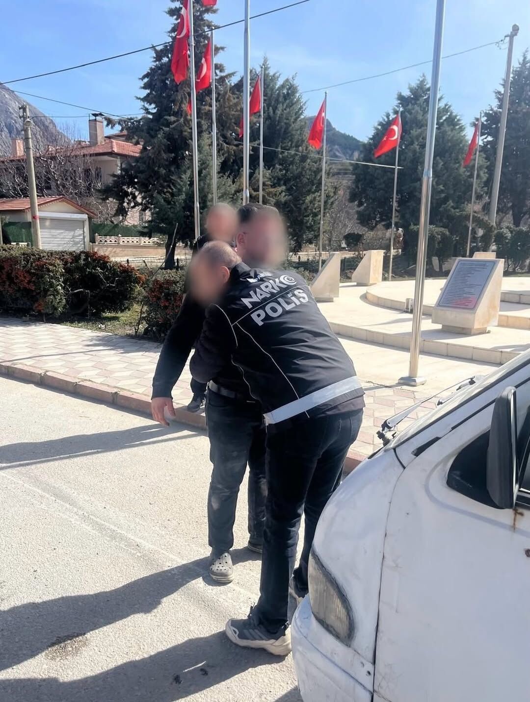🚔 Narkoalan Uygulamasi 🚔📍 Uluborlu⏰ 05.03.2026 Günü 14.00 – 15.15 Saatleri Arasında, Narkotik (1)
