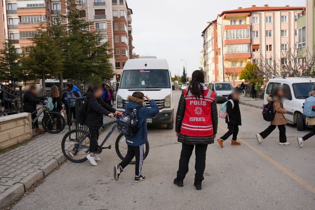 🚔 Okul Çevreleri̇ Deneti̇mleri̇ 📸 İl Merkezi, Yenişarbademli, Sütçüler, Aksu 🗓 27 Mart 2026İl M (3)