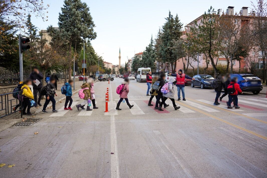 🚔 Okul Önleri̇ Ve Asayi̇ş Uygulamasi 🚔📷 İl Merkezi, Keçiborlu, Atabey, Uluborlu 📅 03.03.2026 G