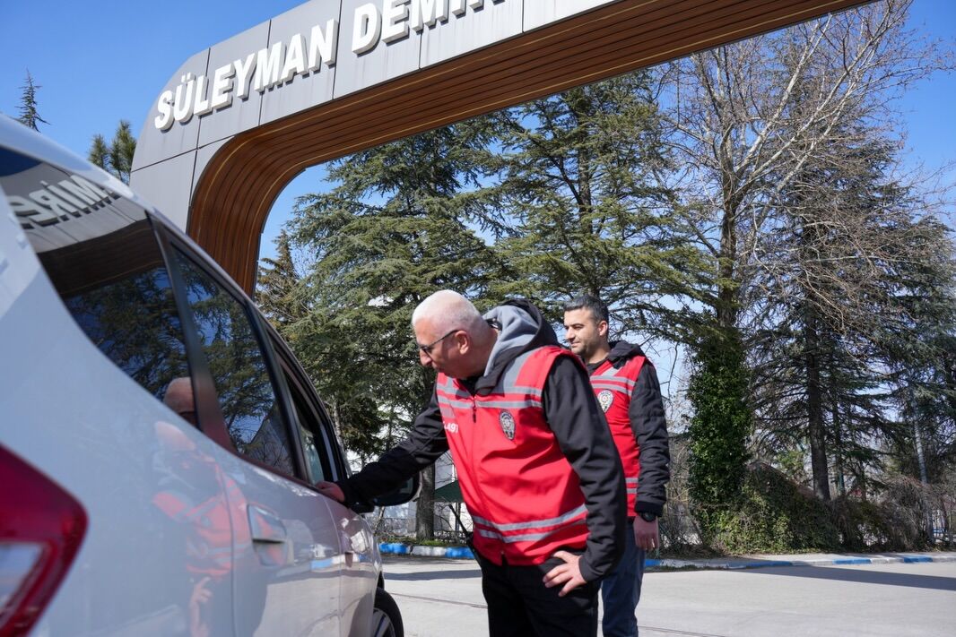 🚔 Okul Önleri̇ Ve Asayi̇ş Uygulamasi 🚔📷 İl Merkezi, Sütçüler, Senirkent, Keçiborlu🗓 09.03.2026 (1)