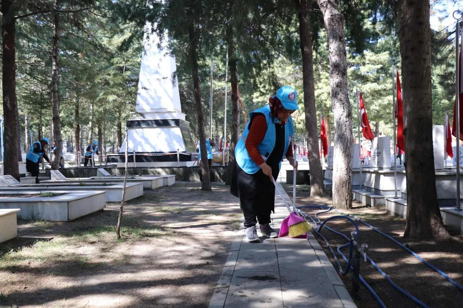 Şehitlik Temizlik (3)