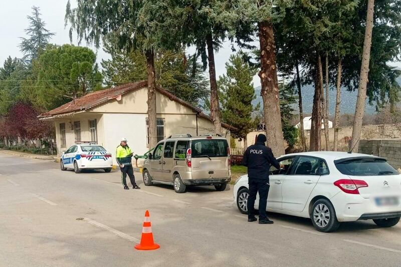 📷Yenişarbademli, Sütçüler, Keçiborlu🚨Ramazan Bayramı Boyunca Sevdiklerinize Güvenle Ulaşmanız (1)