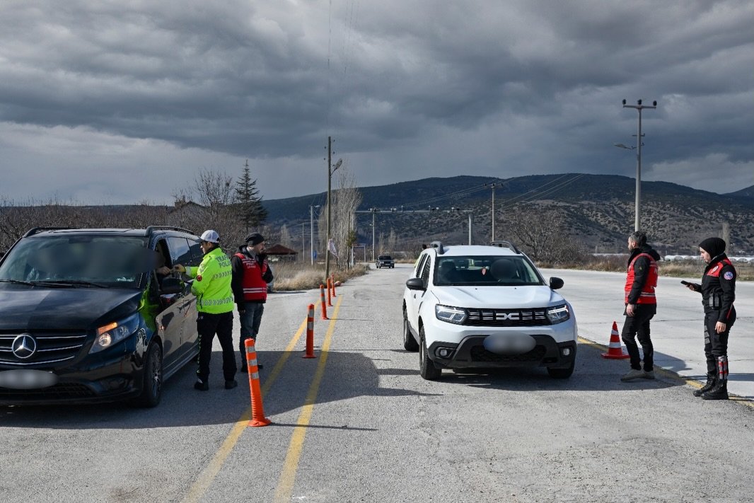 🗓 18 19.04.2026 Tarihleri Arasında;📍Eğirdir Yolu📍Sav Kavşağı📍Gölcük Yolu – 1001 Evleri Kavşa (2)