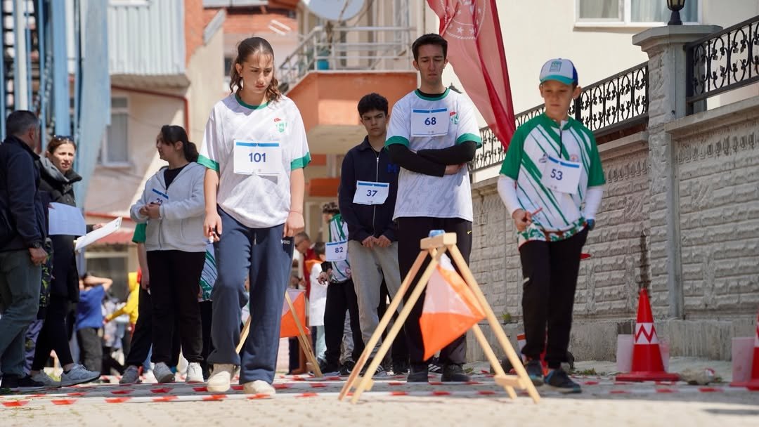 🎉🧭 23 Nisan Coşkusu Oryantiring Ile Zirveye Taşındı🇹🇷23 Nisan Ulusal Egemenlik Ve Çocuk Bayr