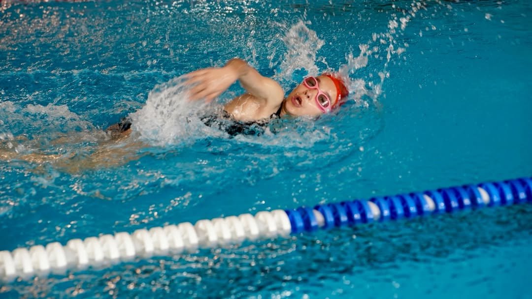 🏊 ♂️🇹🇷 23 Nisan Minikler A Yüzme Şenliği Coşkuyla Sona Erdi23 Nisan Coşkusunun Hâkim Olduğu T (9)