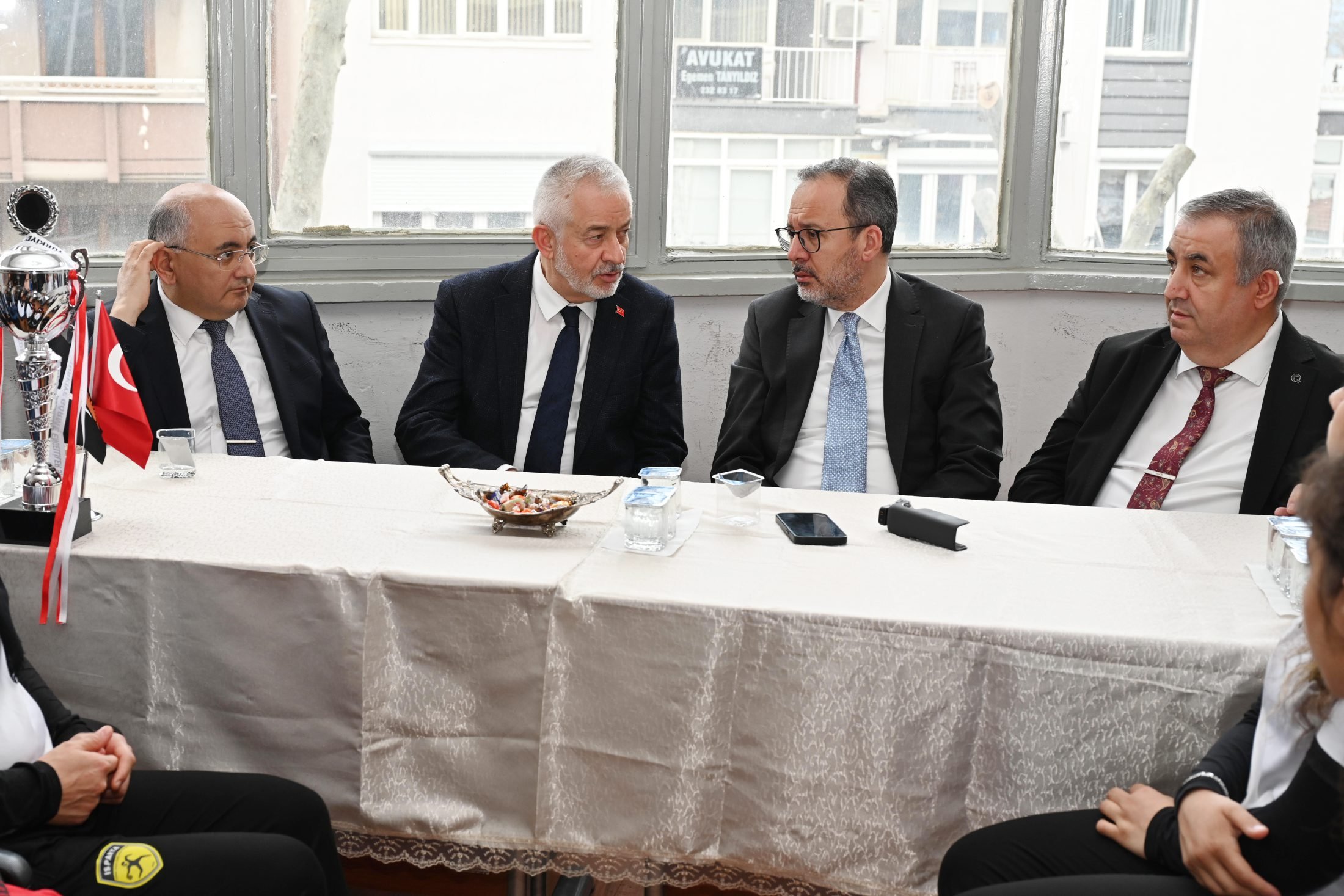 24 04 2026 Baskan Muharrem Kasapoglu Gorme Engelliler Spor Kulubu Ziyaret (1)