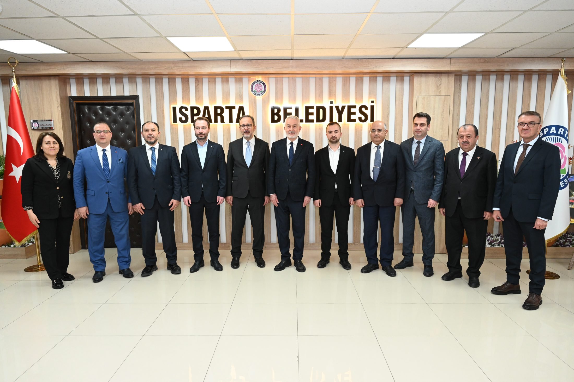 24 04 2026 Onceki Spor Bakani Muharrem Kasapoglu Baskana Ziyaret (3)