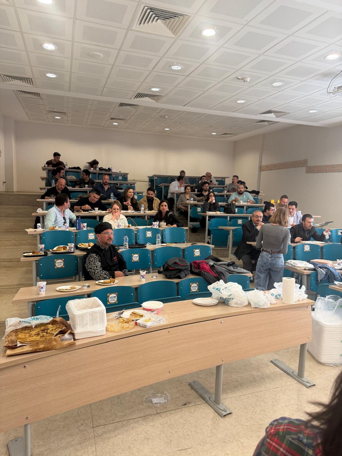 8A975992 1D91 4A54 8881 34A5Eacfeaf2-1