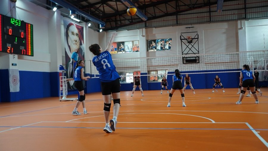 🏐 Adım Adım Finale!2025 2026 Okul Sporları Genç B Kızlar Voleybol İl Birinciliği Müsabakaları, (1)
