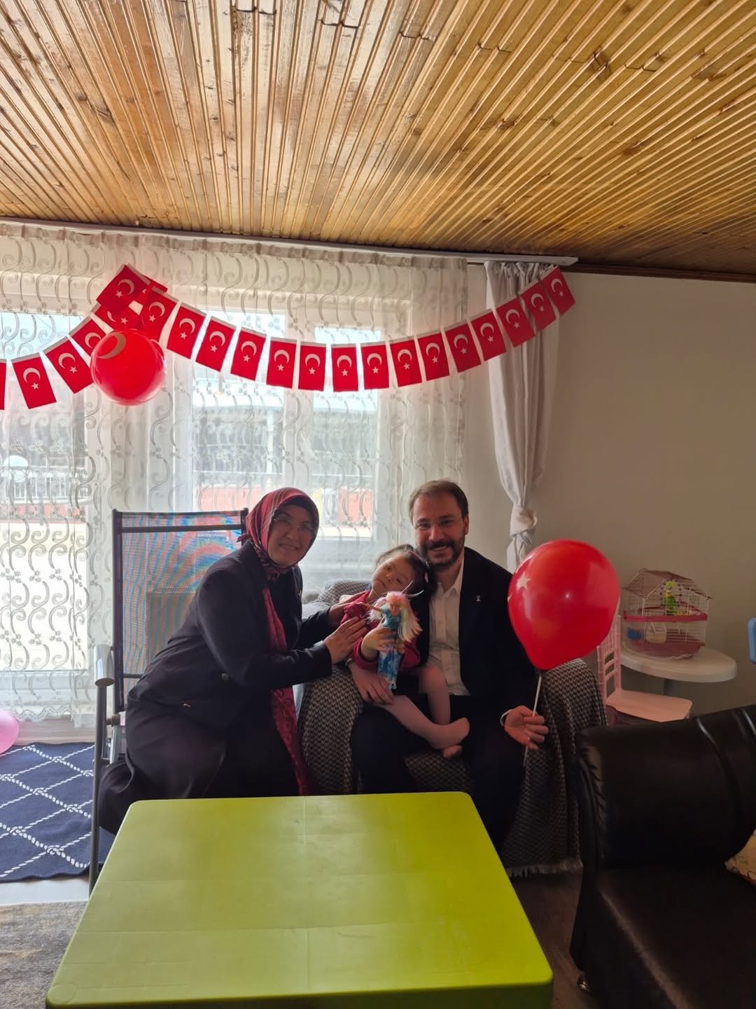 Bazı Evlerde ‘Melek’ Vardır…23 Nisan Ulusa Egemenlik Ve Çocuk Bayramında, Kadın Kolları Başkanım (1)